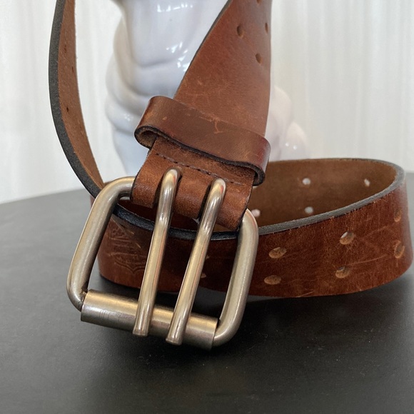 Levi's Accessories - Vintage Levis real leather women’s